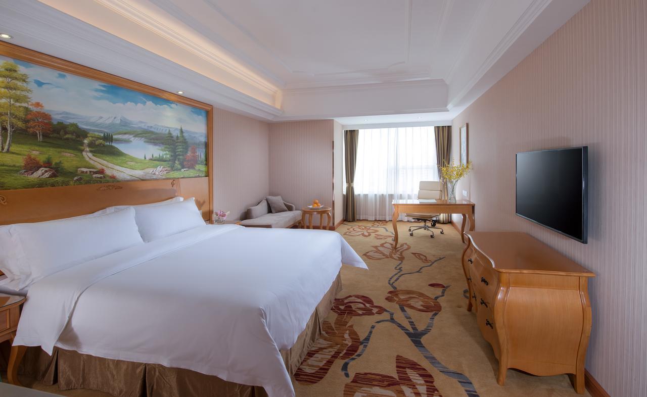 Vienna Hotel - Da Ju Yuan Branch Shenzhen Dış mekan fotoğraf